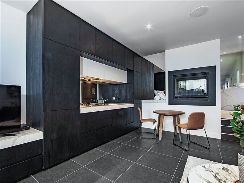 Hepburn Springs Escape