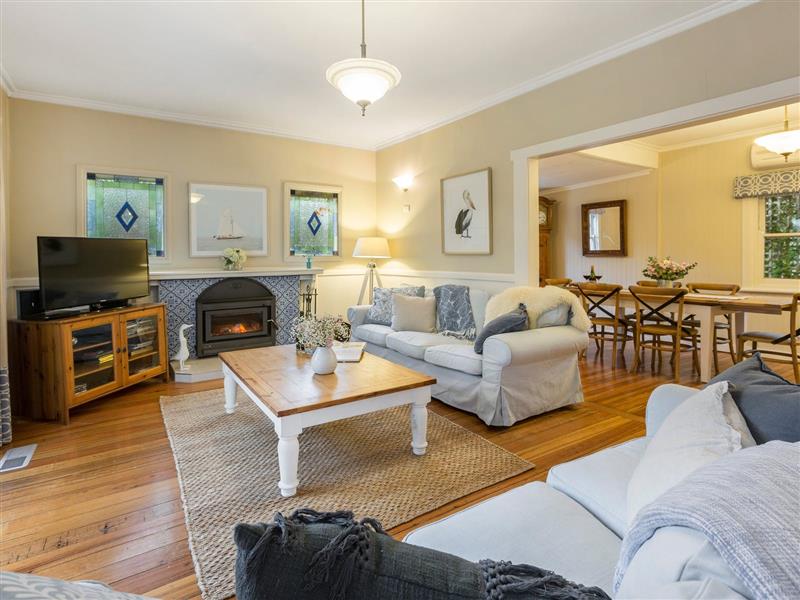 Shearwater cottage - lounge