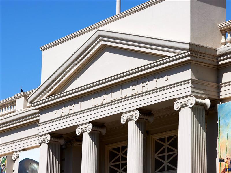 Close up of Geelong Gallery façade