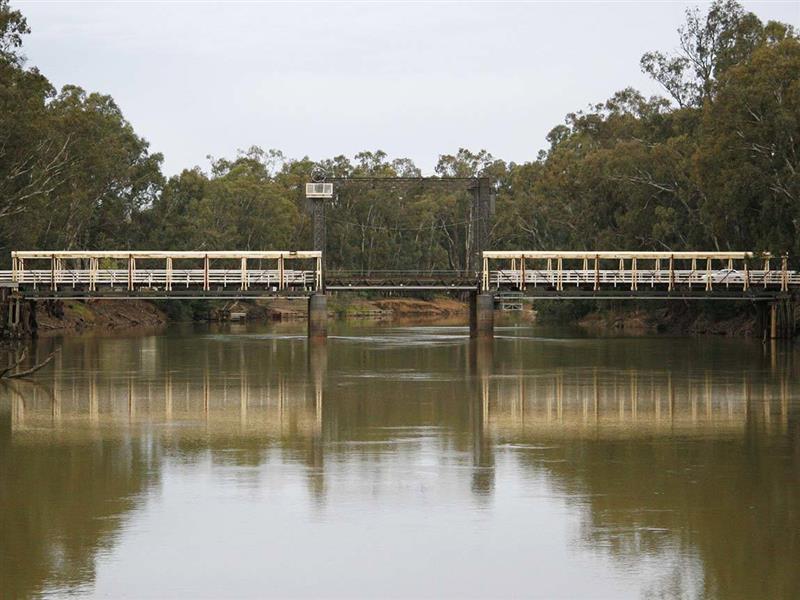 Barham Bridge on the Murray River, The Murray, Victoria, Australia