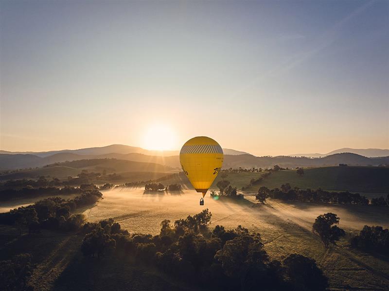 Global ballooning, Yarra Valley, Victoria